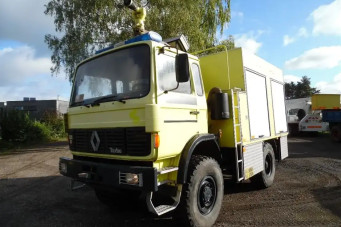 Renault 4x4 ex-brandweerwagen